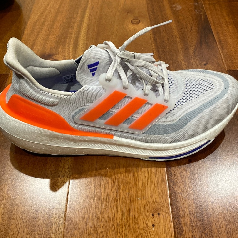 Mens Adidas UltraBoost Light Running Shoes 2023